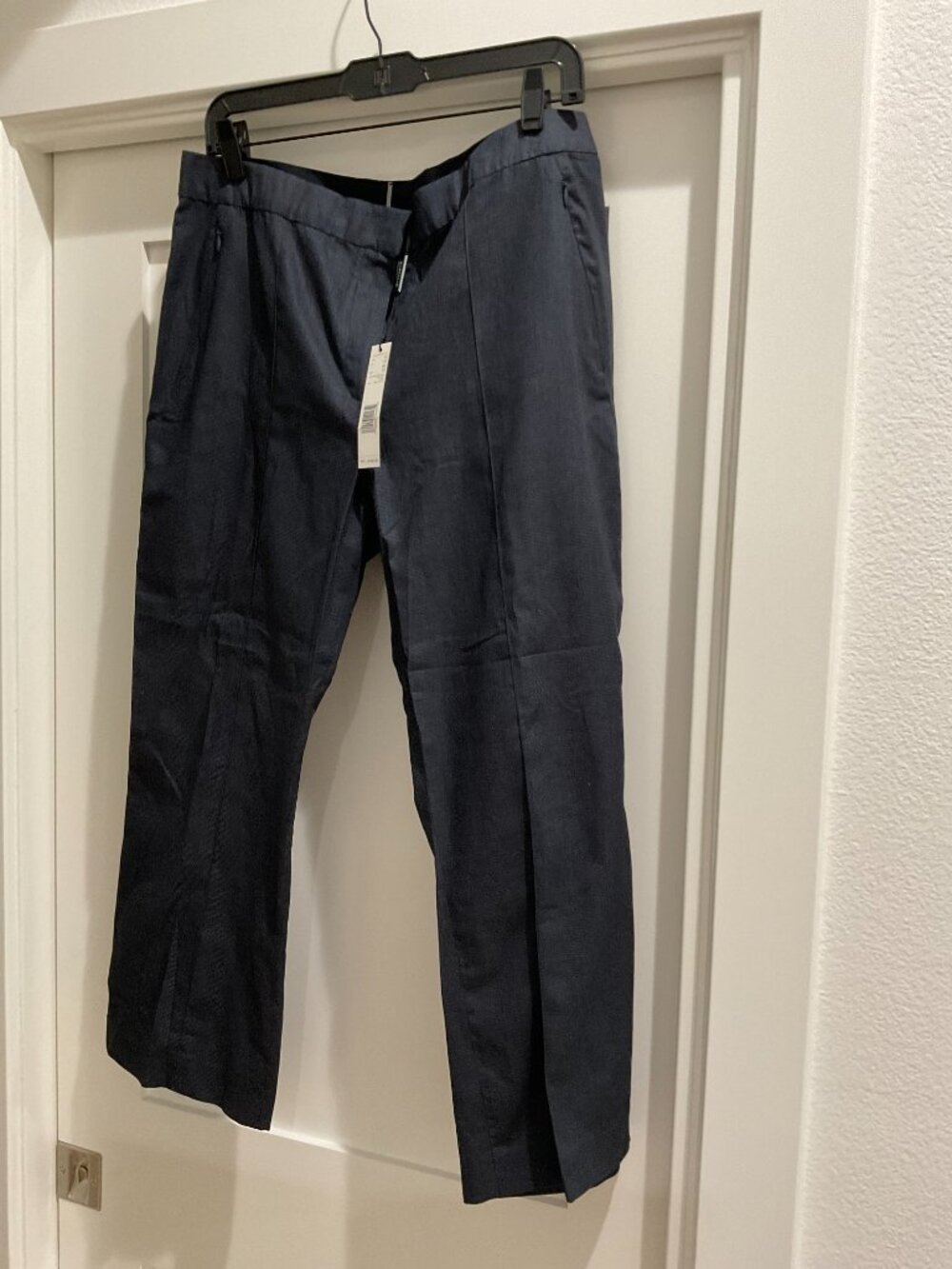 Elie Tahari Cropped pants NWT Size 10